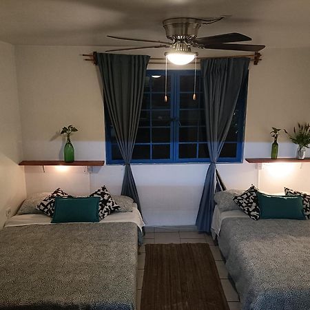 ホテル Oasis Airport メキシコシティ エクステリア 写真