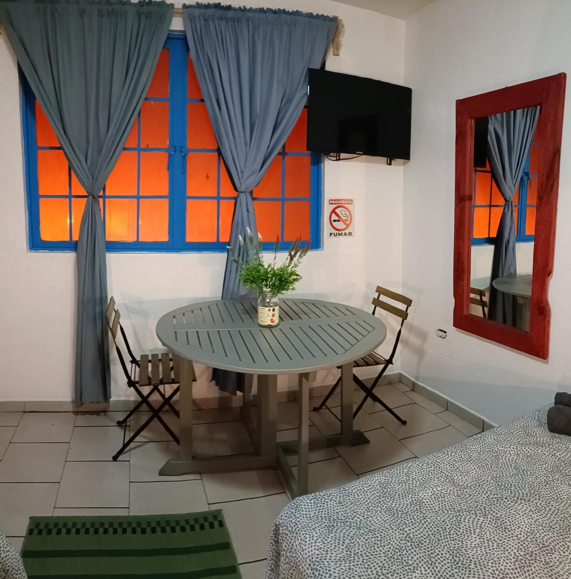 ホテル Oasis Airport メキシコシティ エクステリア 写真